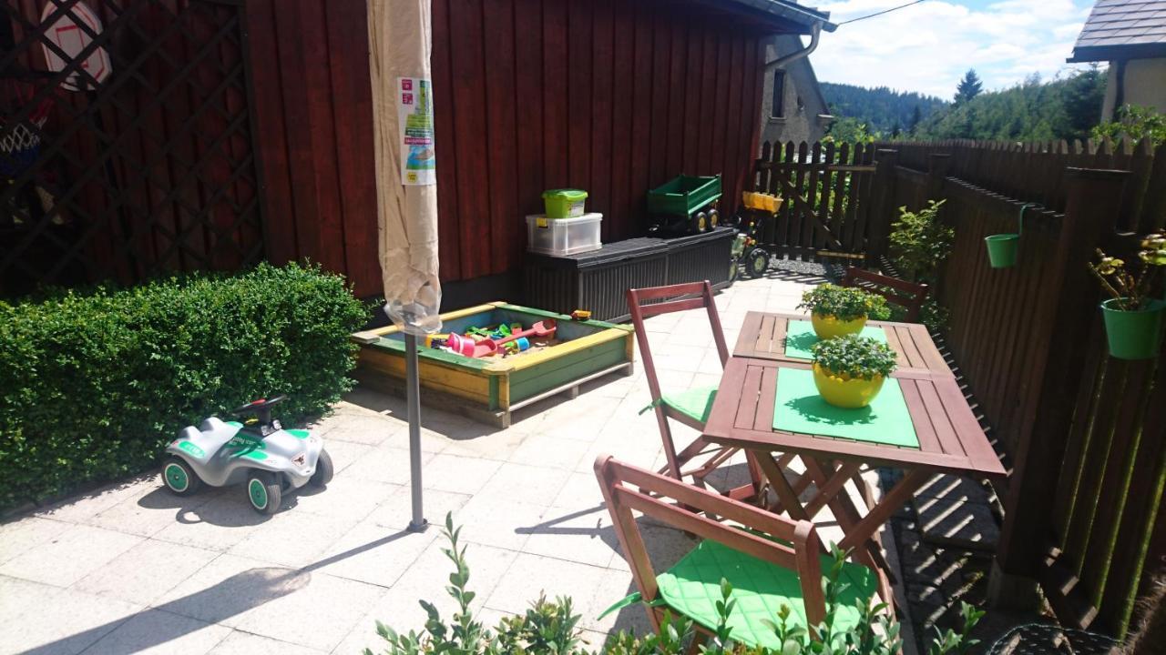Ferienwohnung Mit Garten Und Spielplatz Клингентал Екстериор снимка