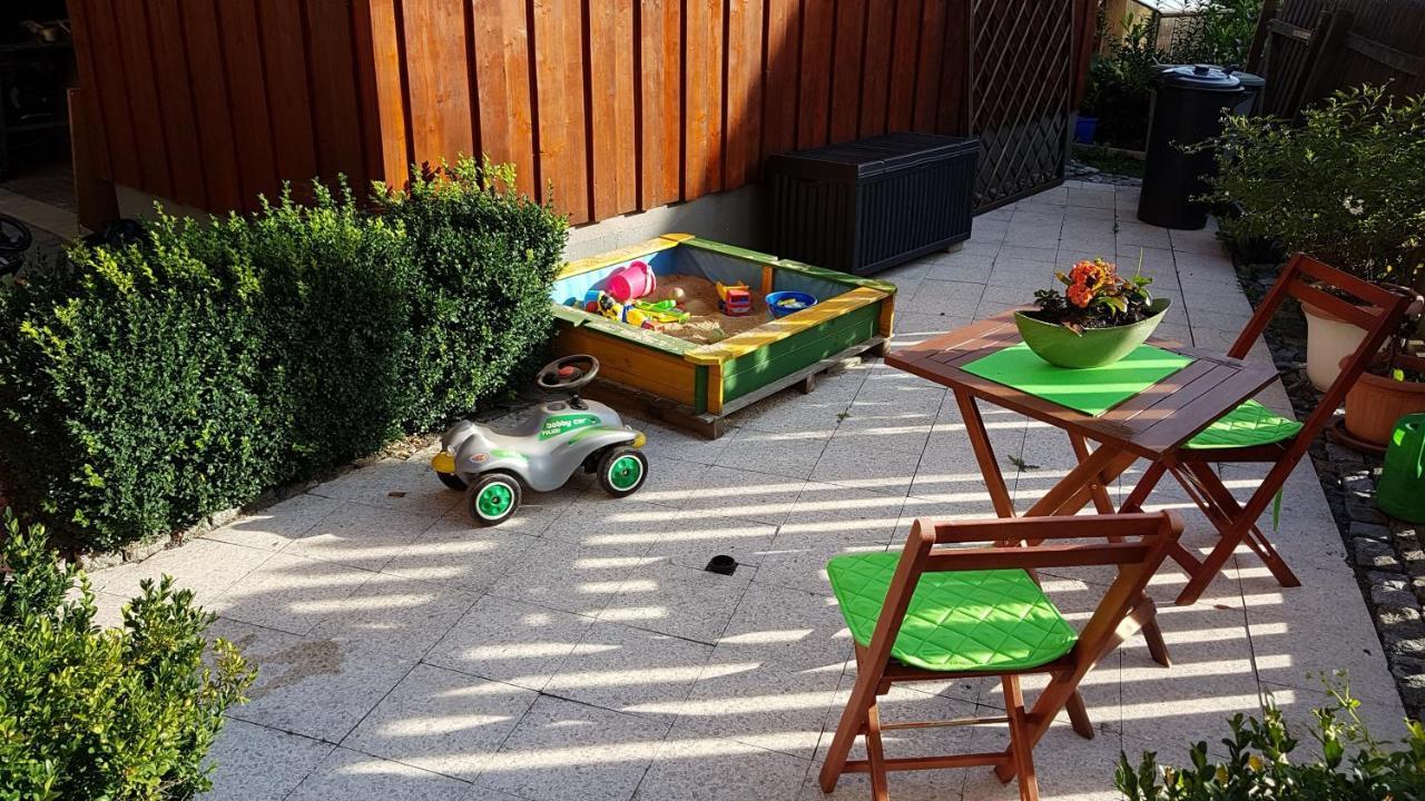 Ferienwohnung Mit Garten Und Spielplatz Клингентал Екстериор снимка