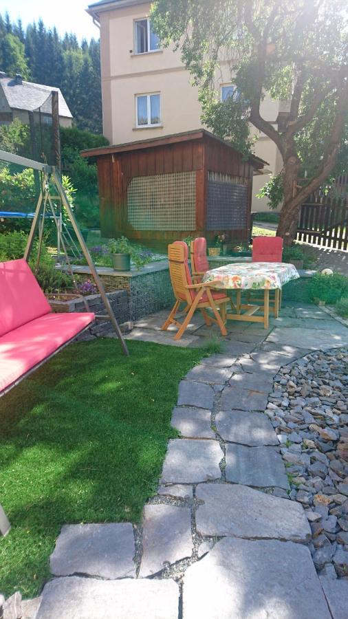 Ferienwohnung Mit Garten Und Spielplatz Клингентал Екстериор снимка